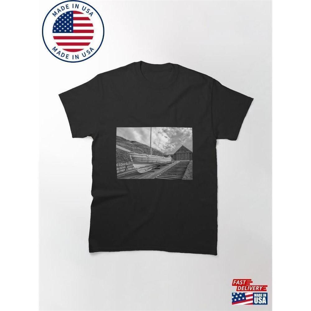 Flamborough North Landing Coastal Nature Unisex Classic T-Shirt